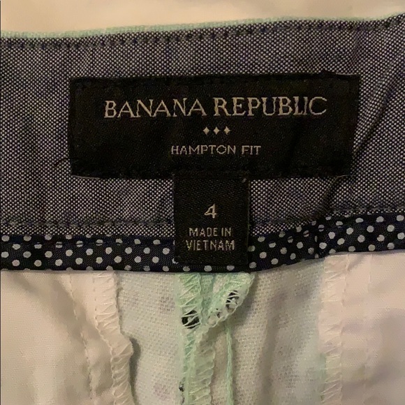 Banana Republic | Green and Navy Shorts (Size 4) - Picture 2 of 2